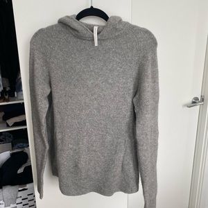 Group by Babaton Lange Cashemere Hoodie. Size M.